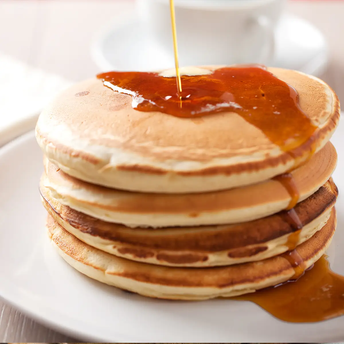 Pfannkuchen mit Ahornsirup